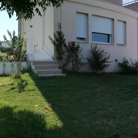 Indepented Serres Ferienhaus *